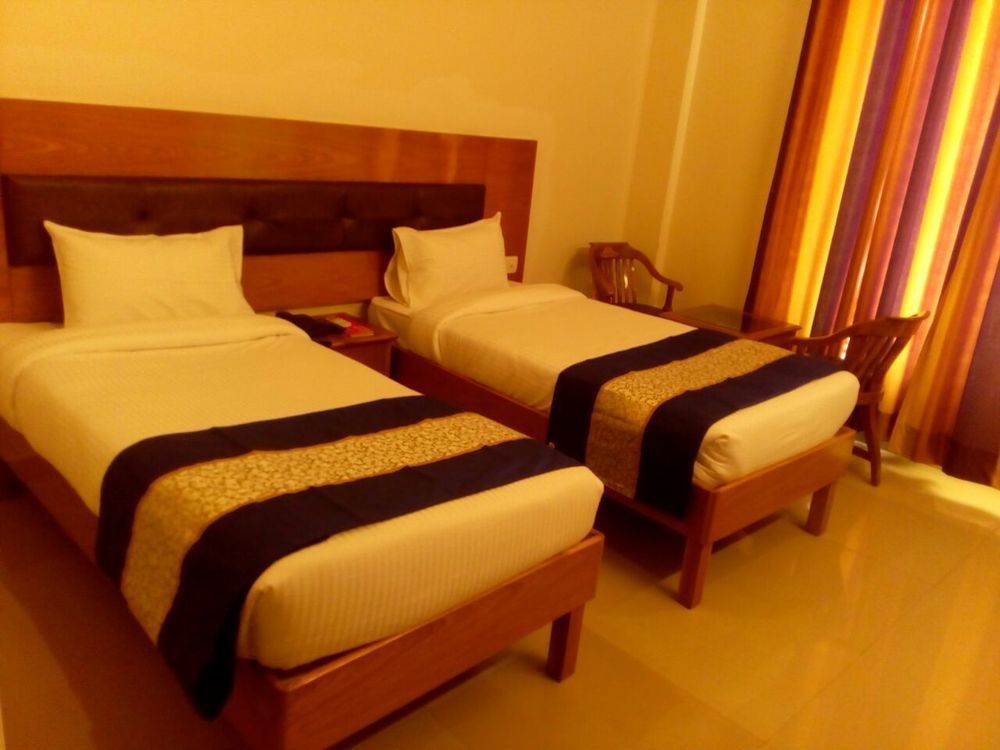 Red Carpet Hotels โนอิดา ภายนอก รูปภาพ